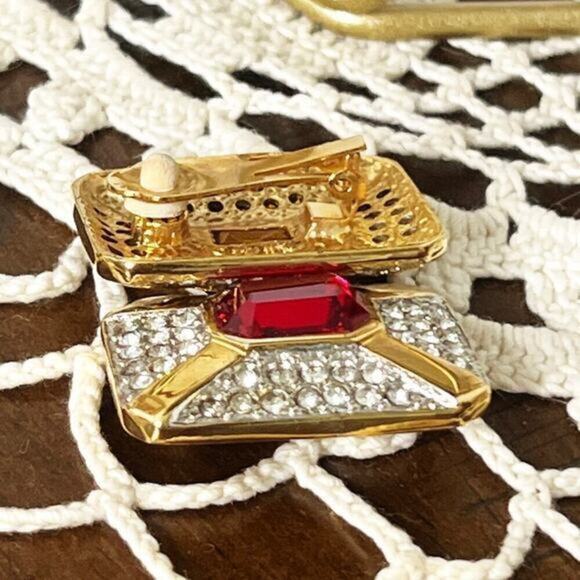 Alexis Kirk Vintage‎ Clip On Earrings Signed Rhinestones Red Stone Gold - Picture 4 of 7